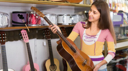 How to choose a musical instrument like guitar